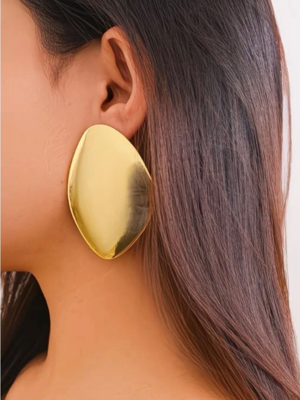 Zara Shiny Gold Sculpted Earrings